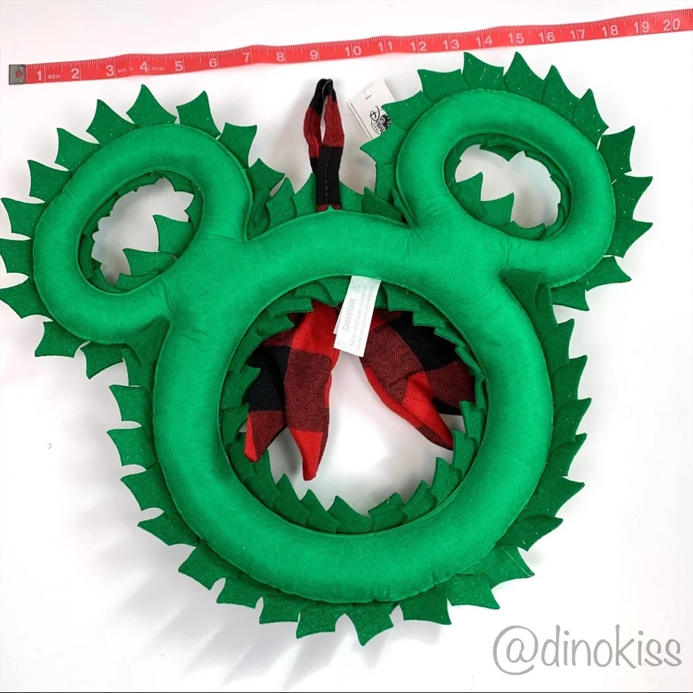 DISNEY PARKS Mickey Mouse Icon Christmas Wreath